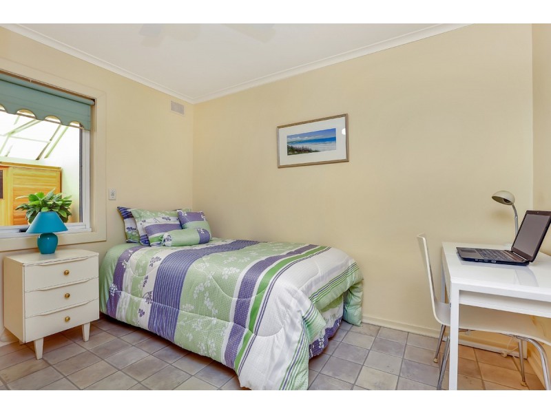 15 Anita Avenue, Gilles Plains SA 5086