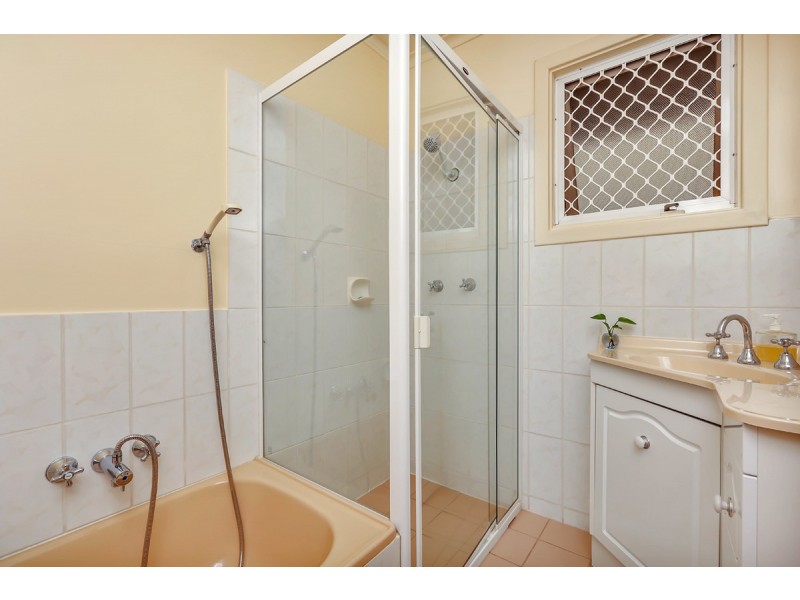 15 Anita Avenue, Gilles Plains SA 5086