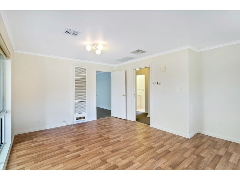 9 Petworth Street, Oakden SA 5086