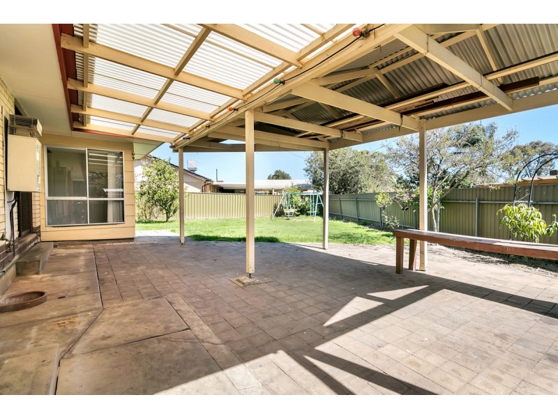 11 Malbanda Avenue, Para Vista SA 5093