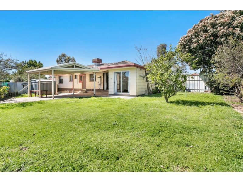 11 Malbanda Avenue, Para Vista SA 5093