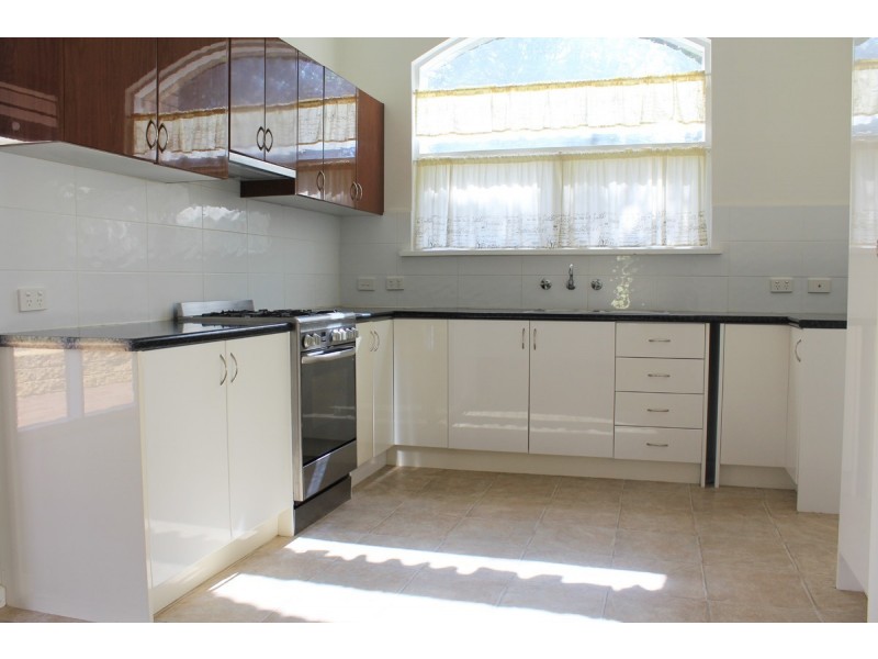 13 De Sassenay Crescent, Modbury Heights SA 5092