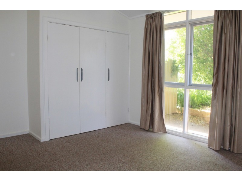 13 De Sassenay Crescent, Modbury Heights SA 5092