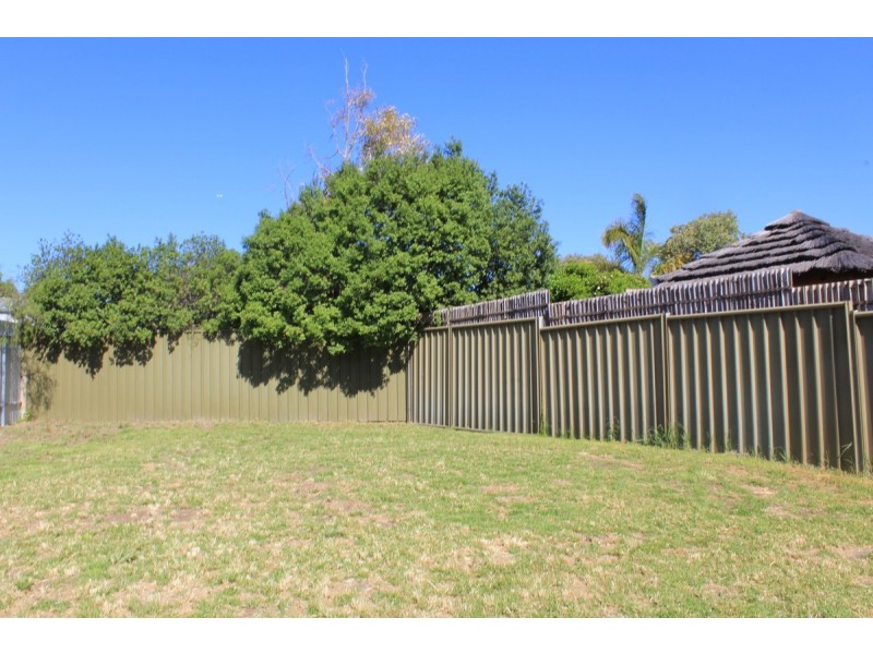 13 De Sassenay Crescent, Modbury Heights SA 5092