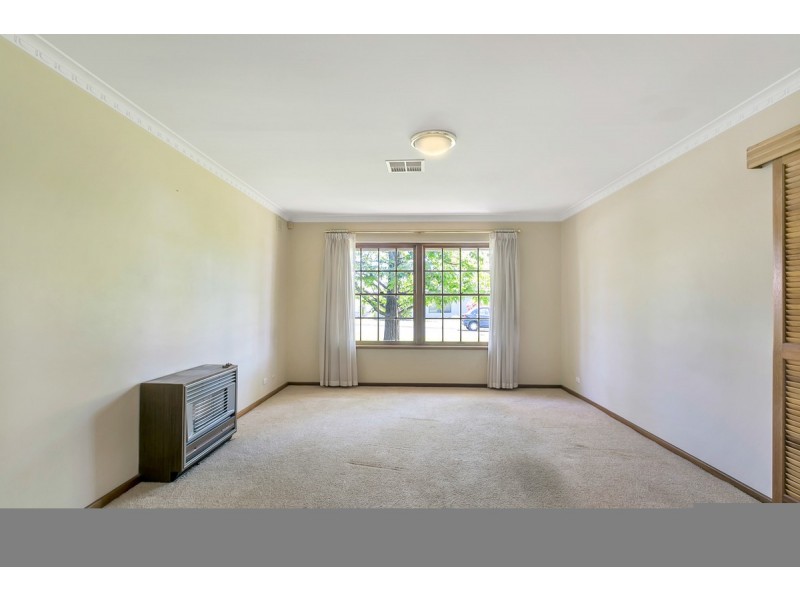 35 Kingston Avenue, Hope Valley SA 5090