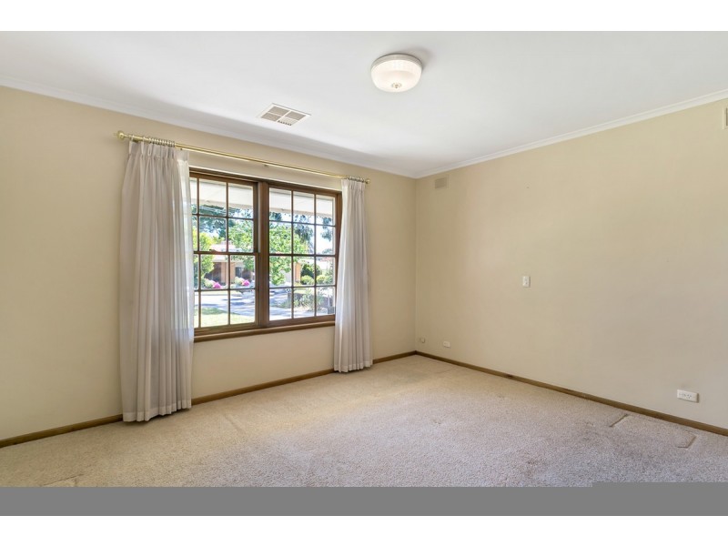 35 Kingston Avenue, Hope Valley SA 5090