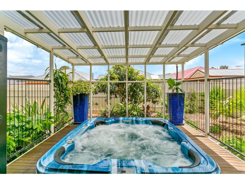 26 Parcoola Avenue, Hope Valley SA 5090
