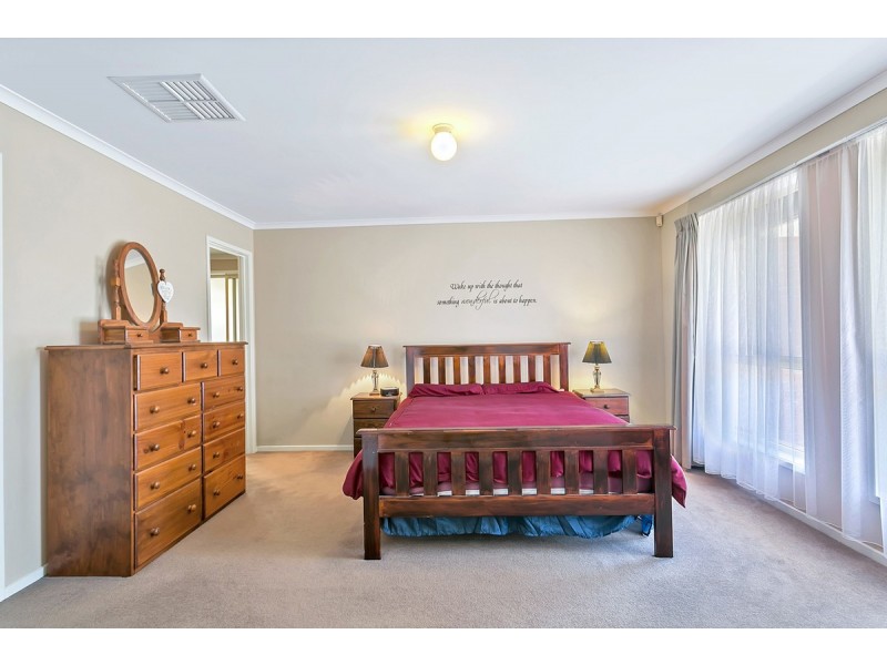 160 President Avenue, Andrews Farm SA 5114