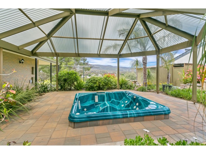 6 Buchanan Court, Highbury SA 5089