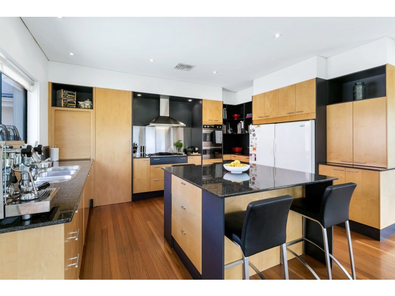 9 Blue Wren Court, Highbury SA 5089