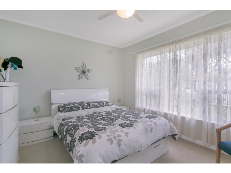 4 Burnie Avenue, Campbelltown SA 5074