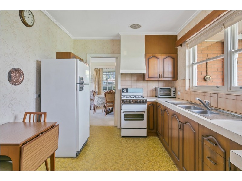 2 Jeffery Road, Vale Park SA 5081