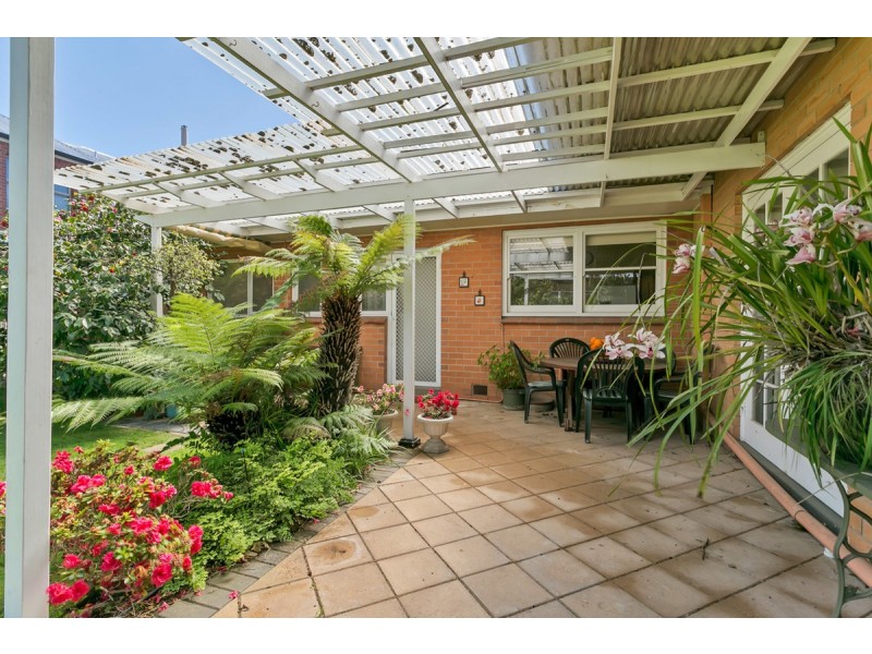 2 Jeffery Road, Vale Park SA 5081