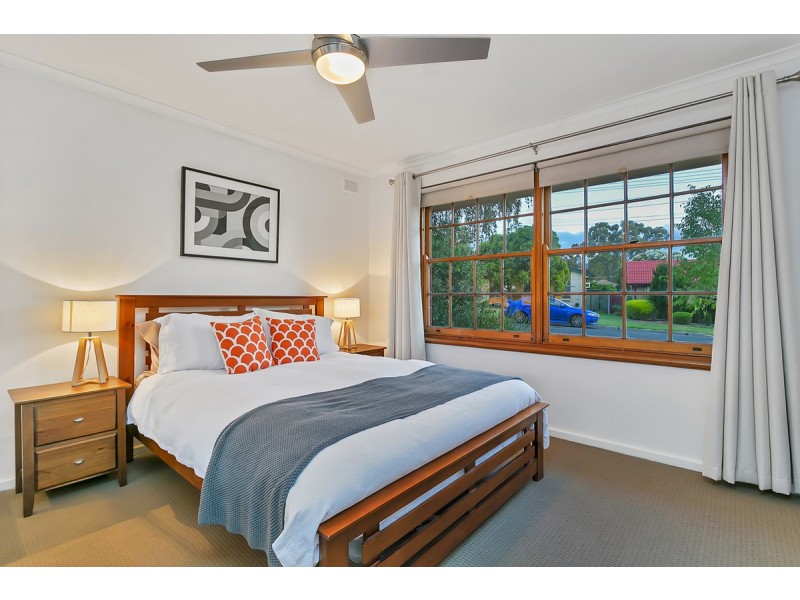 30 Boronia Drive, Hope Valley SA 5090