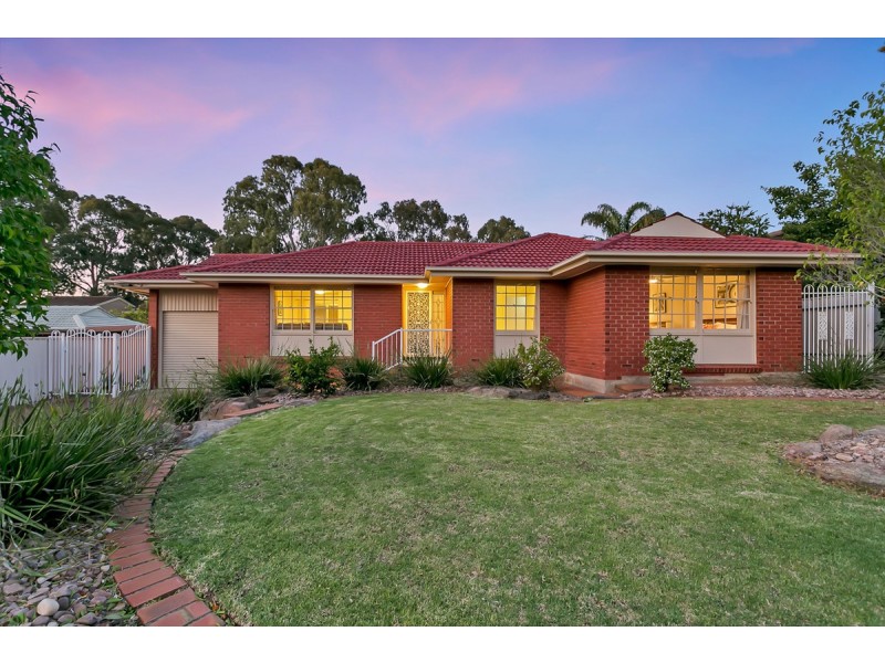 30 Boronia Drive, Hope Valley SA 5090