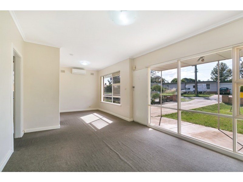 33 Hodge Road, Para Hills SA 5096