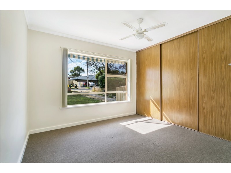33 Hodge Road, Para Hills SA 5096