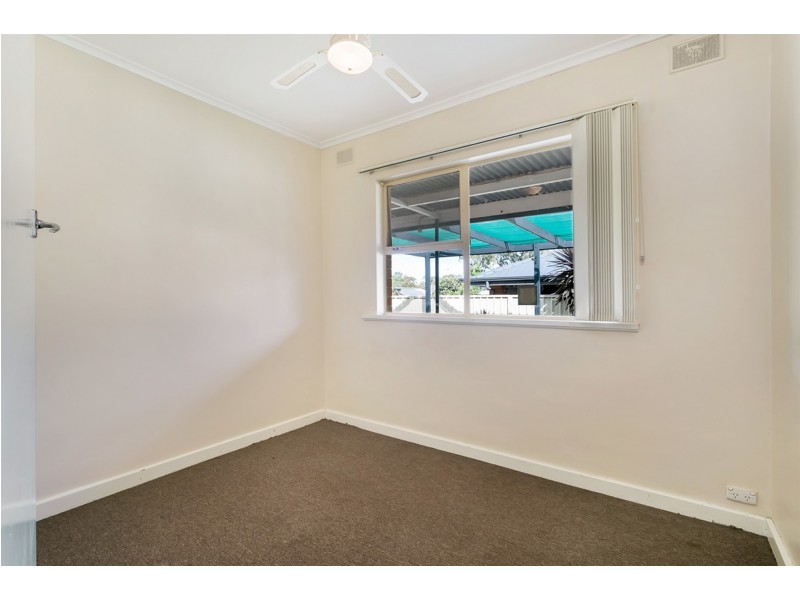 33 Hodge Road, Para Hills SA 5096