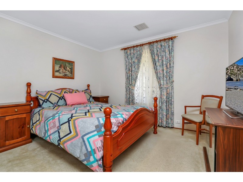 19 Glenbrae Close, Wynn Vale SA 5127