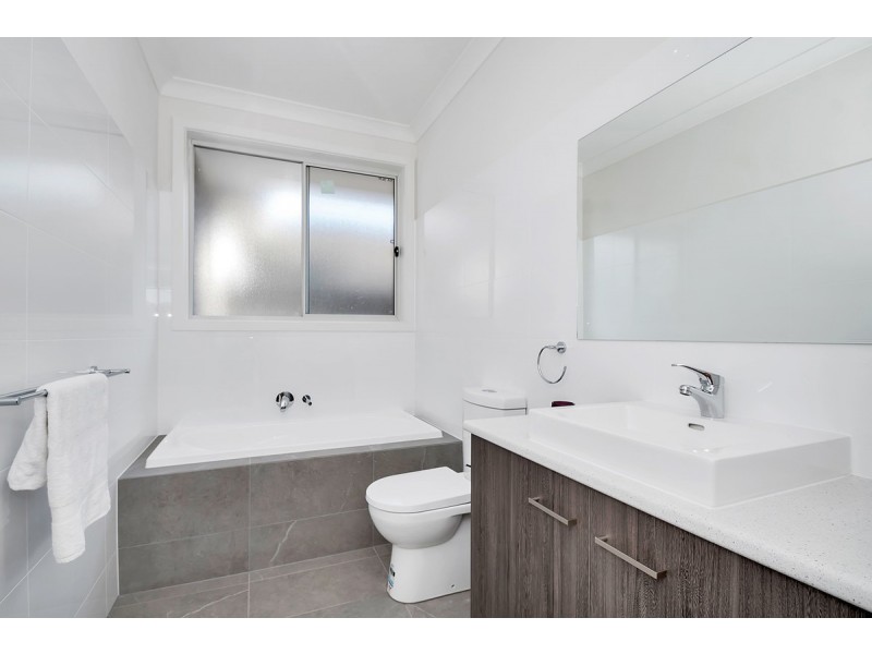 15B Sutcliffe Road, Greenacres SA 5086