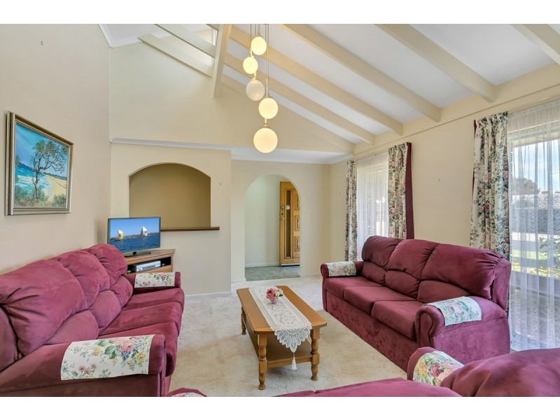 21 Abercrombie Crescent, St Agnes SA 5097