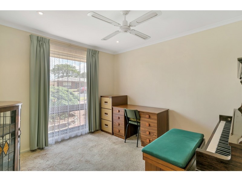 21 Abercrombie Crescent, St Agnes SA 5097