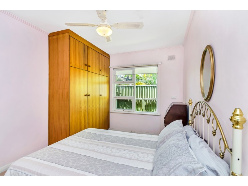 12 Cambridge Street, Vale Park SA 5081