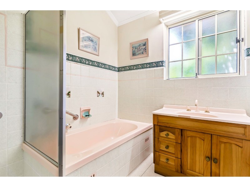 12 Cambridge Street, Vale Park SA 5081