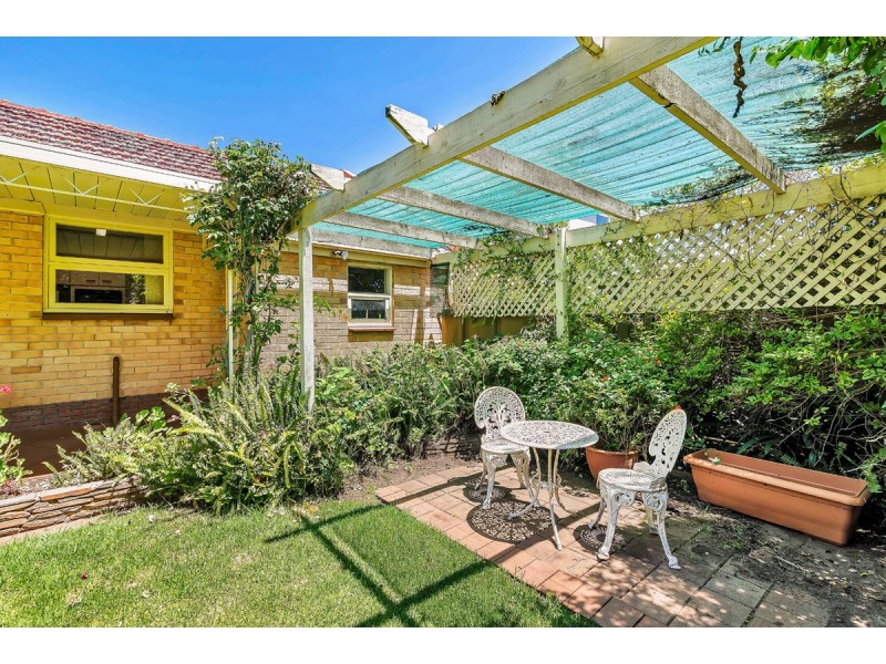 12 Cambridge Street, Vale Park SA 5081