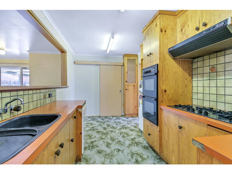 22 Charmaine Avenue, Para Vista SA 5093