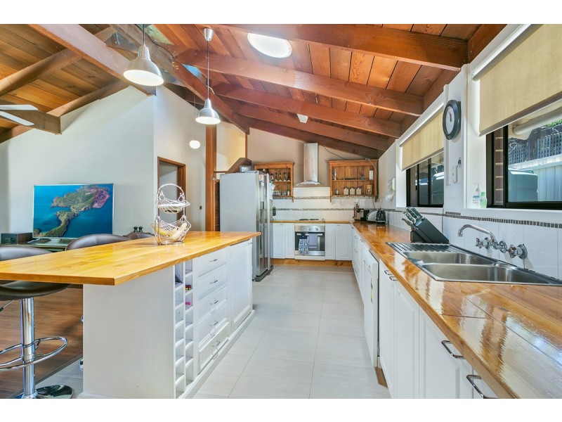 1 Nunyah Drive, Banksia Park SA 5091