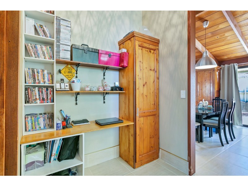 1 Nunyah Drive, Banksia Park SA 5091