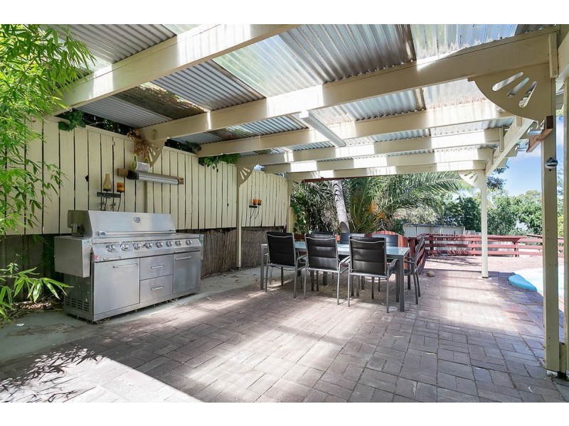 1 Nunyah Drive, Banksia Park SA 5091