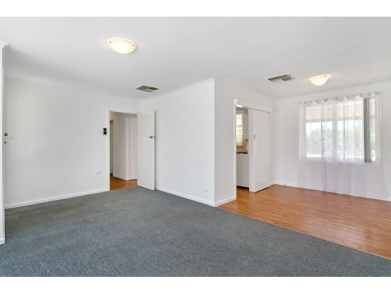 128 McKenzie Road, Elizabeth Downs SA 5113