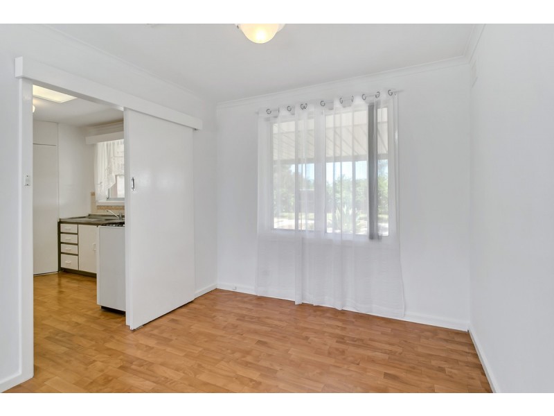 128 McKenzie Road, Elizabeth Downs SA 5113