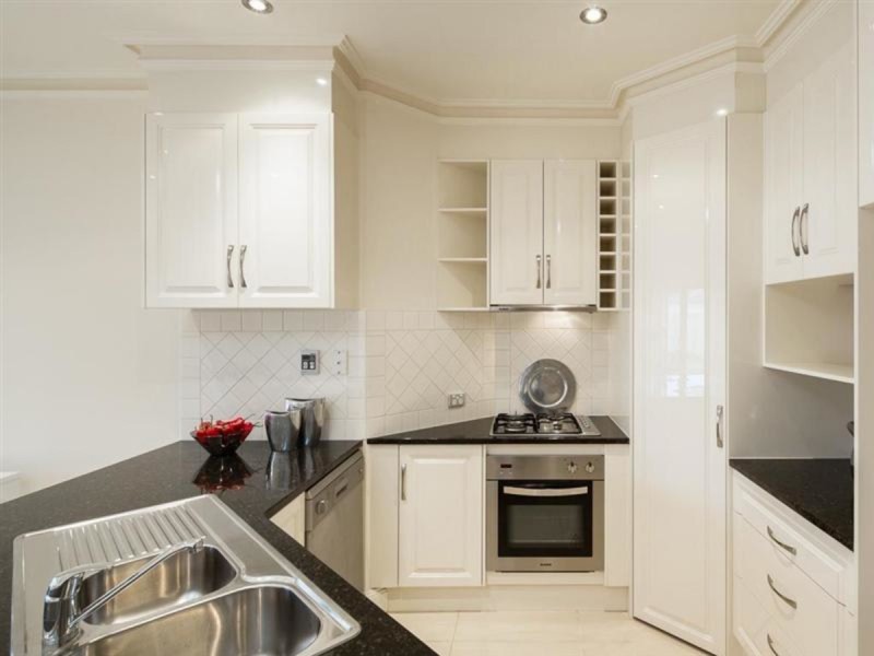 25 Hobart Road, Henley Beach South SA 5022