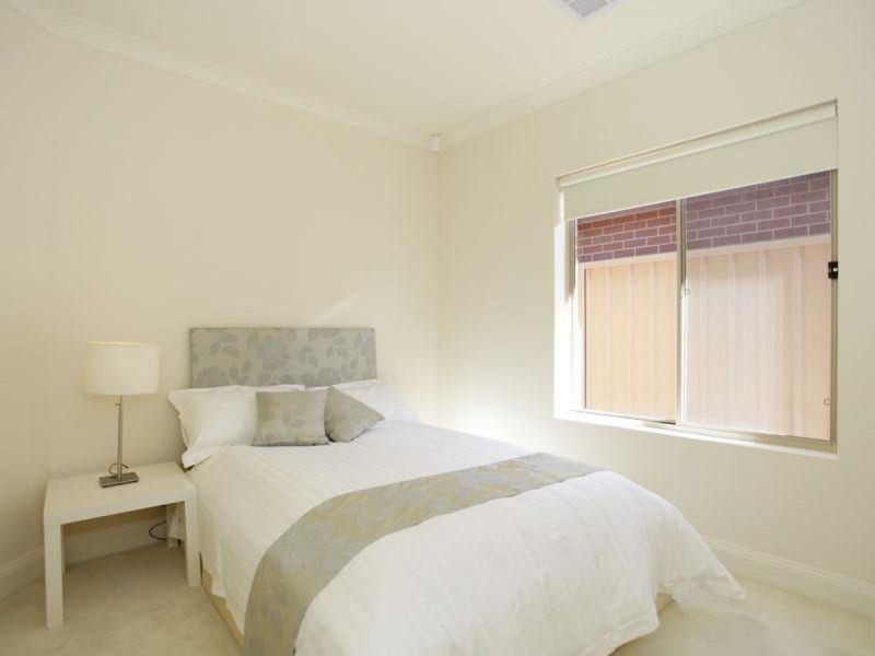 25 Hobart Road, Henley Beach South SA 5022