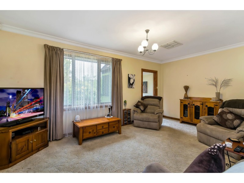 9 Lowan Drive, Ingle Farm SA 5098