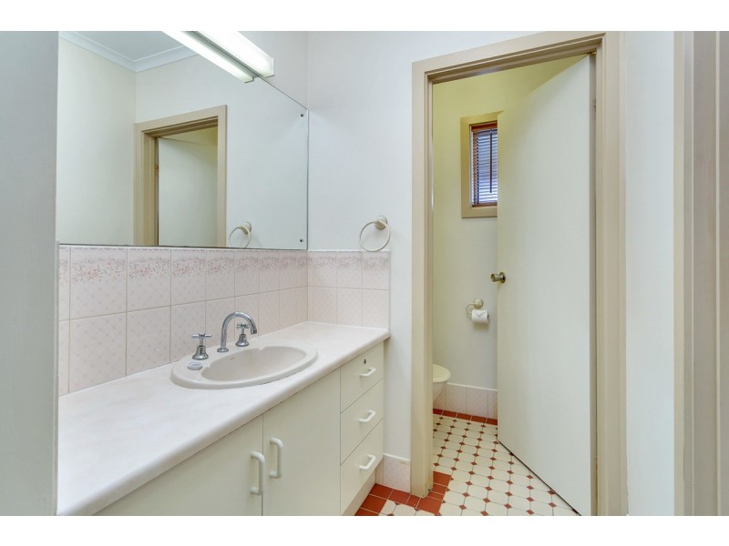 4 Robinson Place, Enfield SA 5085