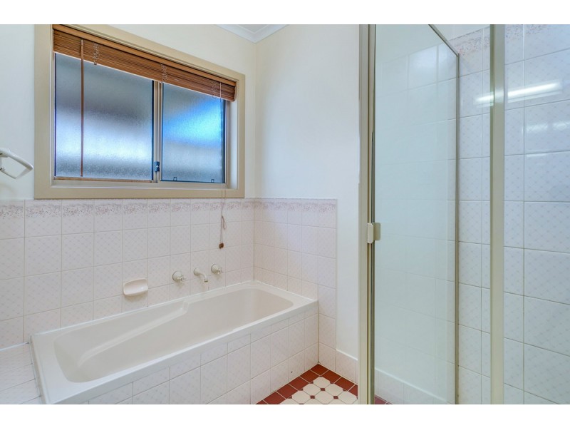 4 Robinson Place, Enfield SA 5085