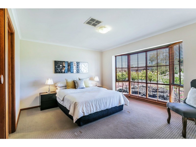 35 Pantowora Drive, Hope Valley SA 5090