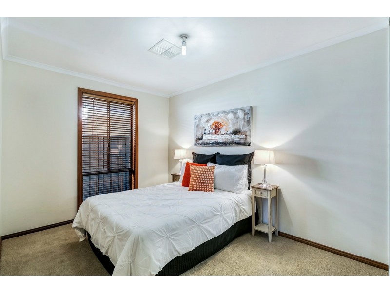 35 Pantowora Drive, Hope Valley SA 5090