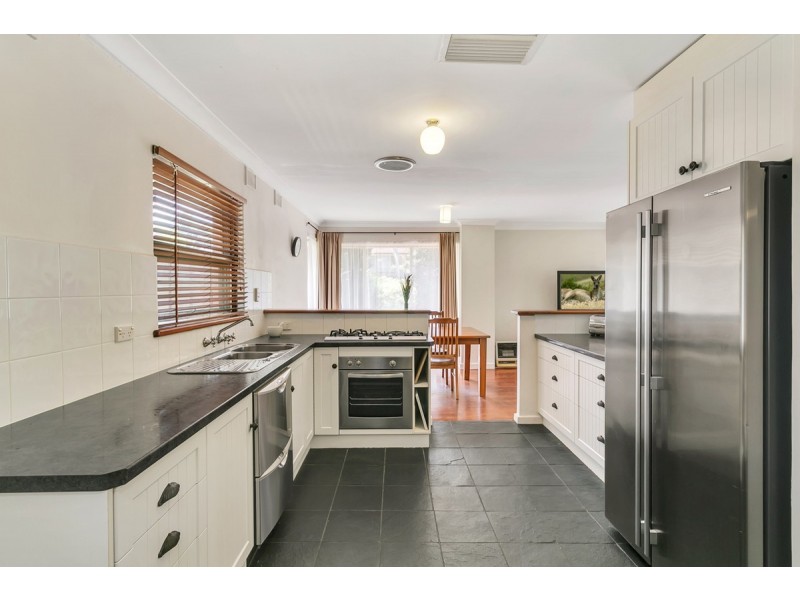 17 Nioka Road, Dernancourt SA 5075