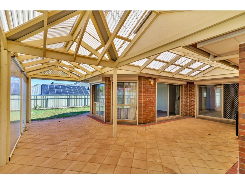 32 Saddle Crescent, Walkley Heights SA 5098