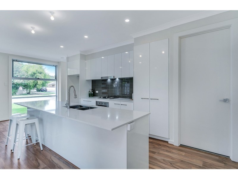 2A Gregory Avenue, Campbelltown SA 5074