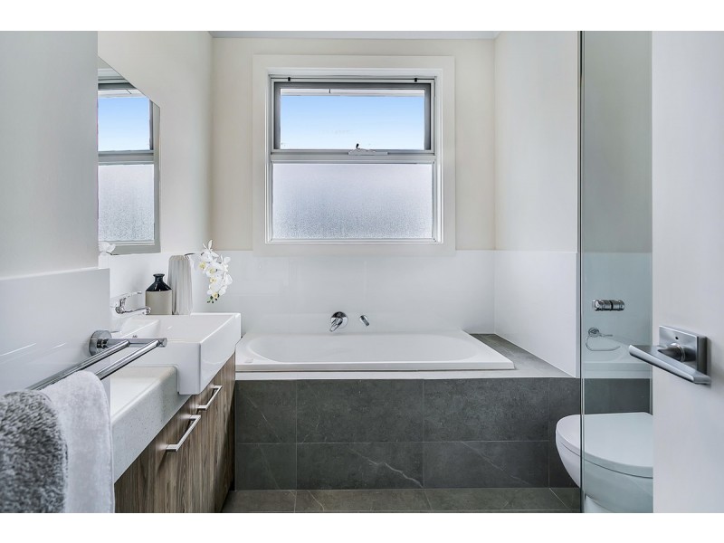 2A Gregory Avenue, Campbelltown SA 5074