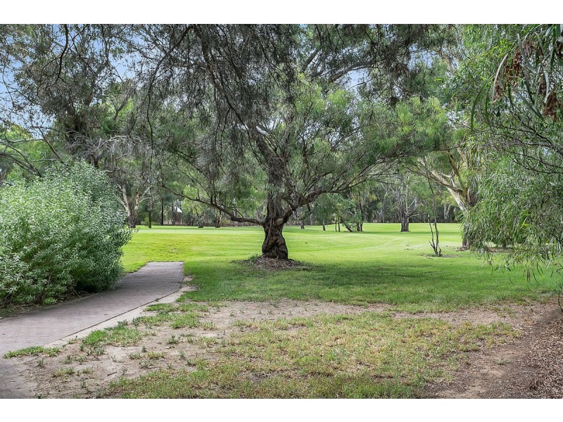 2A Gregory Avenue, Campbelltown SA 5074