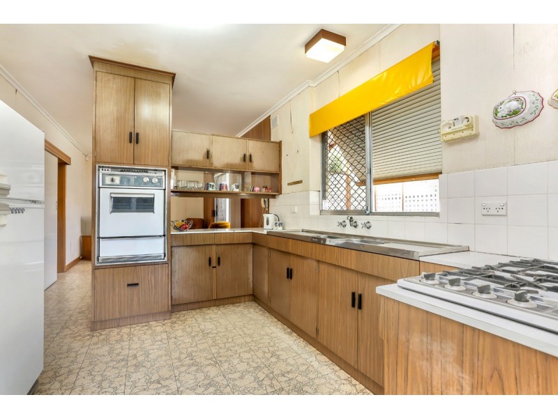 8 Bruce Avenue, Rostrevor SA 5073