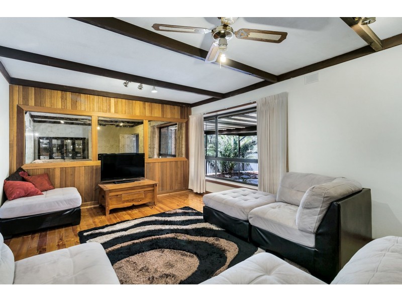 7 Leane Avenue, Ridgehaven SA 5097