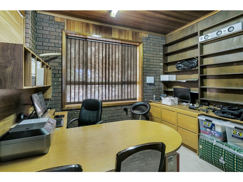 7 Leane Avenue, Ridgehaven SA 5097